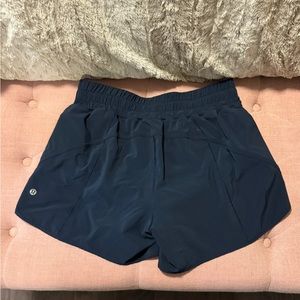 Lululemon Track That High-Rise Lined Short 5" Sz 10